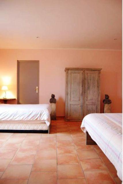 Hotel Le Relais Du Luberon Maubec  Habitación foto
