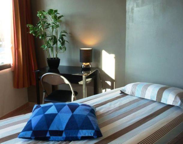 Hotel Le Relais Du Luberon Maubec  Habitación foto
