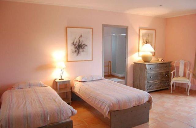 Hotel Le Relais Du Luberon Maubec  Habitación foto