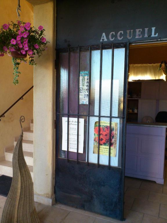Hotel Le Relais Du Luberon Maubec  Exterior foto